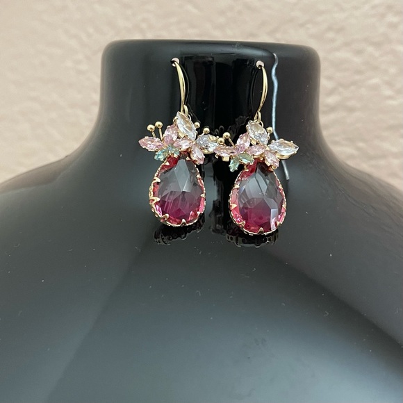 Jewelry - NWT Zircon Butterfly Pink Drop Earrings